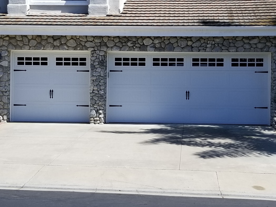 Garage door maintenance services in Coto De Caza